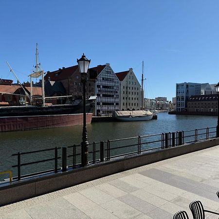 Motlawa Apartments - Old Town & River Viev, Fast Wifi Gdańsk Buitenkant foto