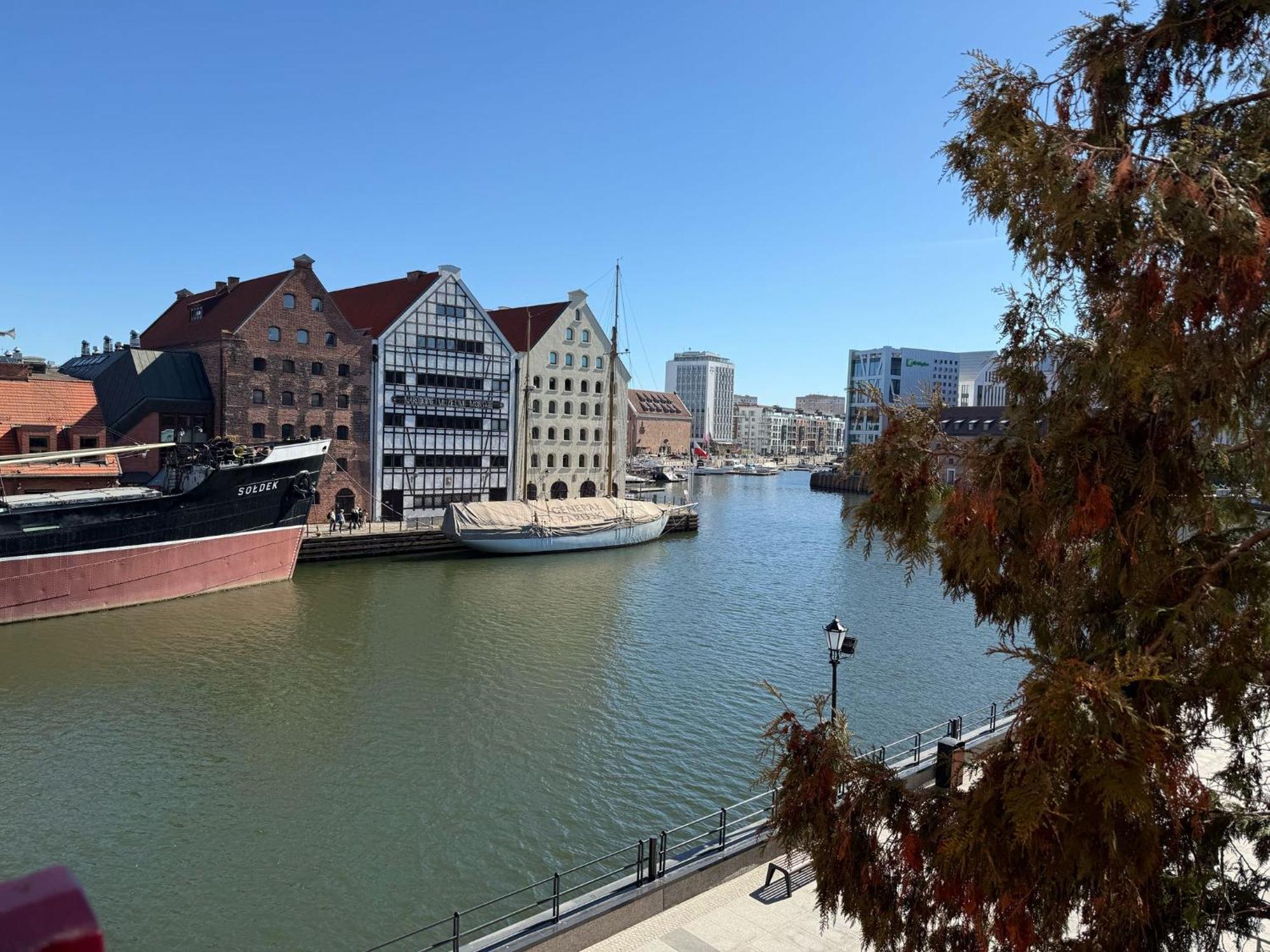 Motlawa Apartments - Old Town & River Viev, Fast Wifi Gdańsk Buitenkant foto